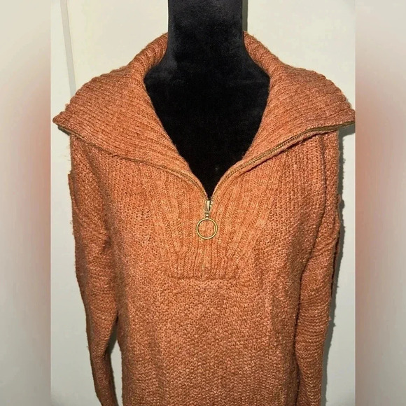 🆓Universal Thread Quarter Zip Mock Turtleneck Pullover Sweater🆓 - Picture 2 of 7